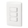 Código: 46463 Placa armada 3 interruptores sencillos,blanco,línea Italiana PA-APTR-IB